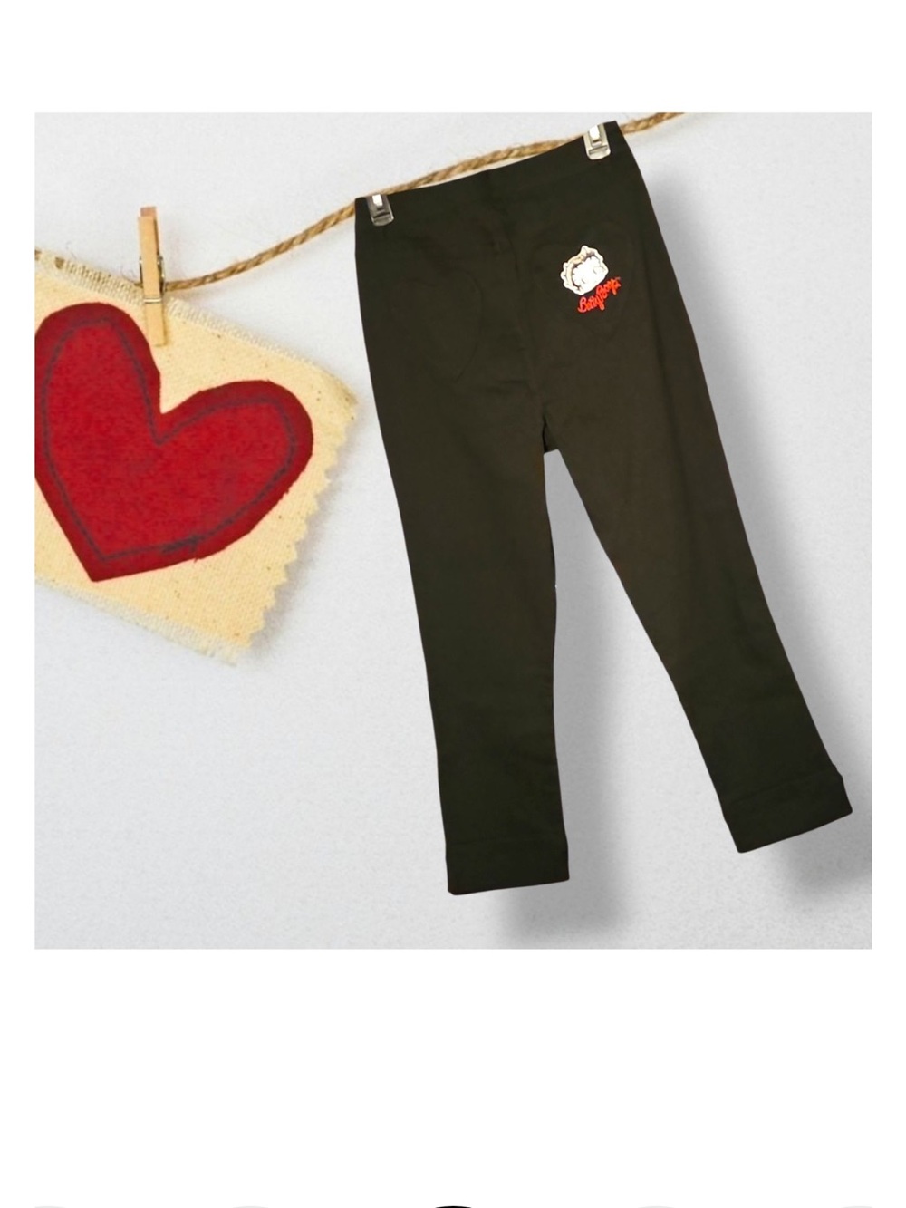Betty Boop X Unique Vintage Black Embroidered Rachelle Capri Jeans, Medium, NWT